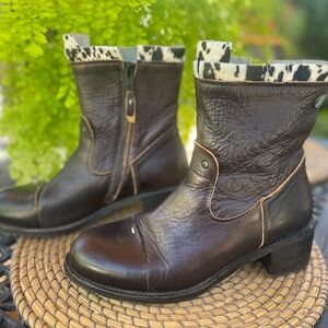 Woman’s Leather & Cow Hide Ankle Boot 39/US 8.5 Grotesque Brand $450